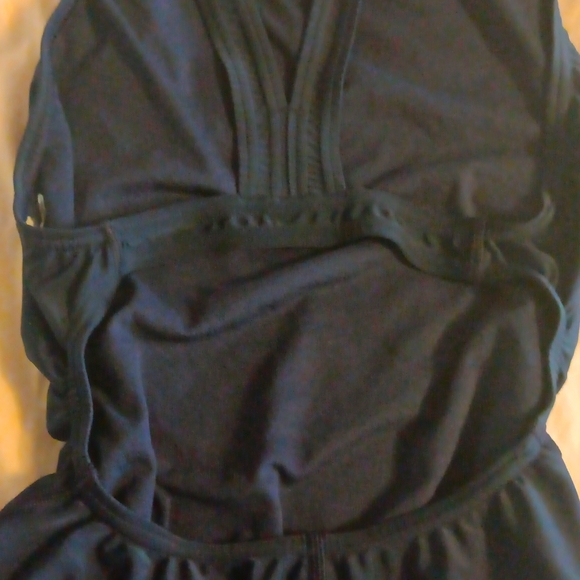 Like-new Speedo One piece swimsuit - Picture 6 of 8